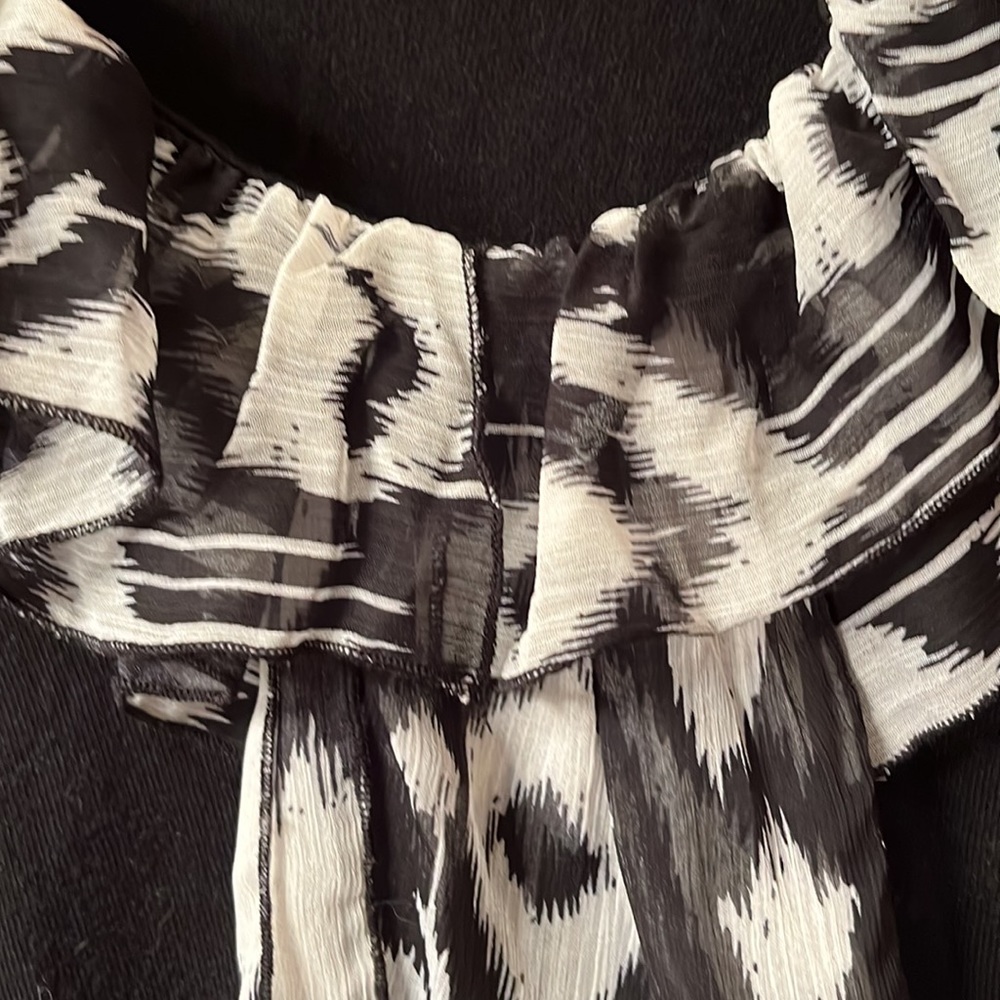 New!  Beautiful black sweater with chiffon detail. - Picture 3 of 3